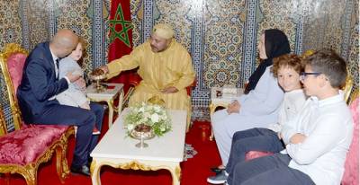 صاحب الجلالة يستقبل أسرة السيدة المغربية ضحية الإرهاب في بروكسيل