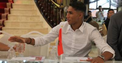 حكيمي بين الهجرة والمنتخب الوطني المغربي