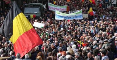 Bruxelles manifeste contre la haine, le racisme et la terreur