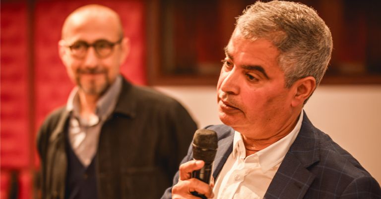 المخرج خالد الزايري يستعيد في &quot;مورا هنا&quot; ذاكرة عمال المناجم المغاربة في فرنسا